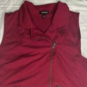 Torrid Size 2 Vest with Zipper